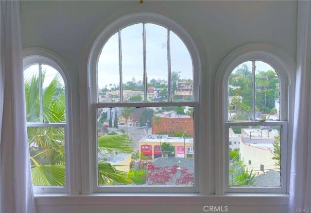 3201 Hamilton Way, Los Angeles, CA 90026