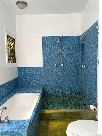 3201 Hamilton Way, Los Angeles, CA 90026