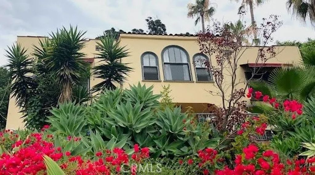 3201 Hamilton Way, Los Angeles, CA 90026