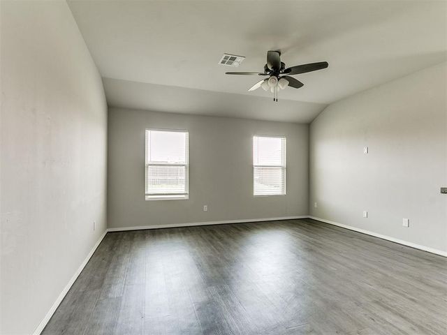488 Fox Den Street, Newcastle, OK 73065