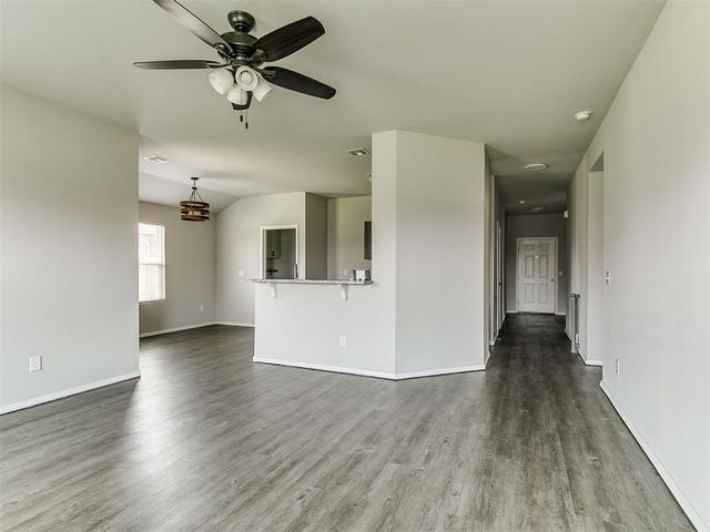 488 Fox Den Street, Newcastle, OK 73065