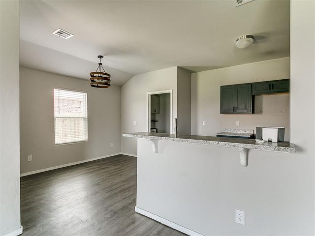 488 Fox Den Street, Newcastle, OK 73065