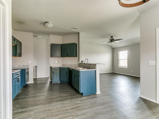 488 Fox Den Street, Newcastle, OK 73065