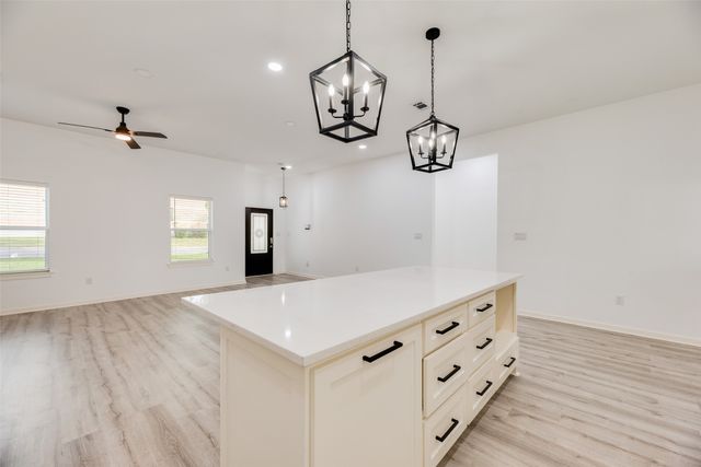 5928 Walraven Circle, Fort Worth, TX 76133