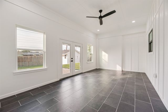 5928 Walraven Circle, Fort Worth, TX 76133