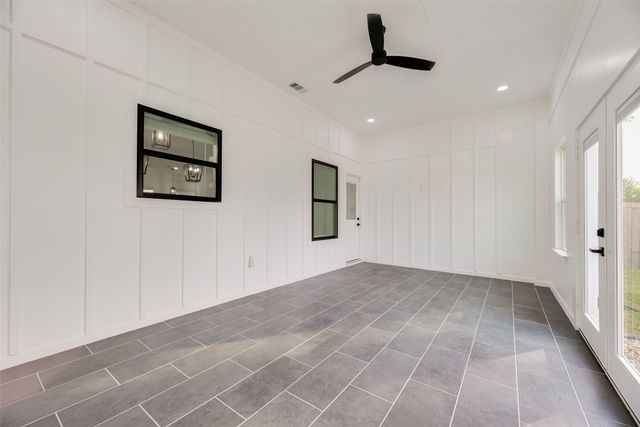 5928 Walraven Circle, Fort Worth, TX 76133