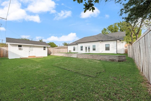 5928 Walraven Circle, Fort Worth, TX 76133