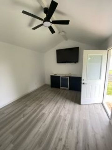 5928 Walraven Circle, Fort Worth, TX 76133