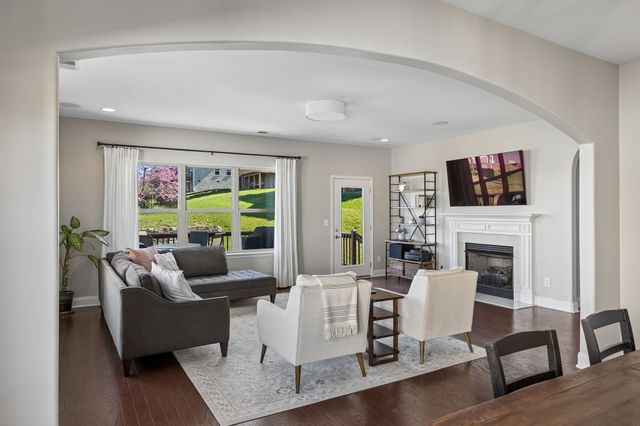 225 Fowler Cir, Franklin, TN 37064