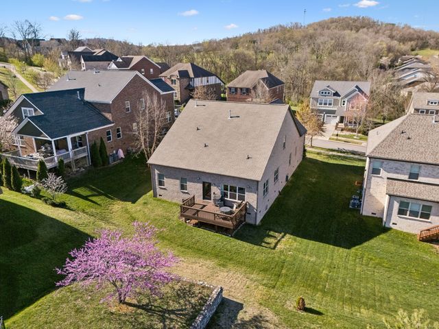 225 Fowler Cir, Franklin, TN 37064