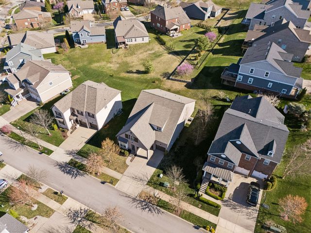 225 Fowler Cir, Franklin, TN 37064