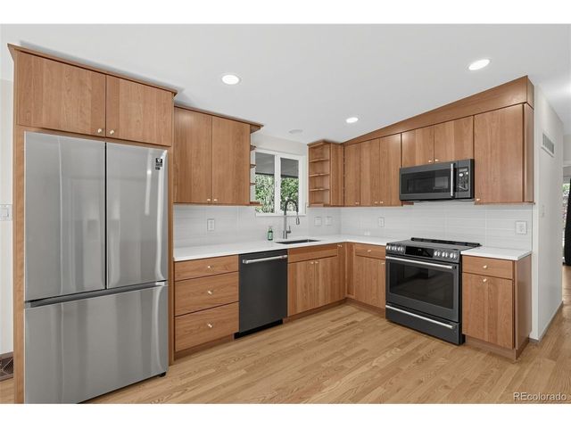 5020 S Washington St, Englewood, CO 80113