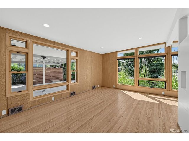 5020 S Washington St, Englewood, CO 80113