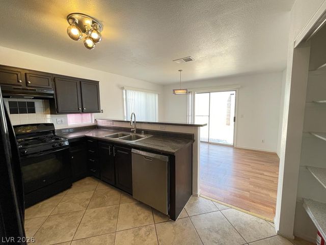 5730 Coleridge Way, Las Vegas, NV 89142