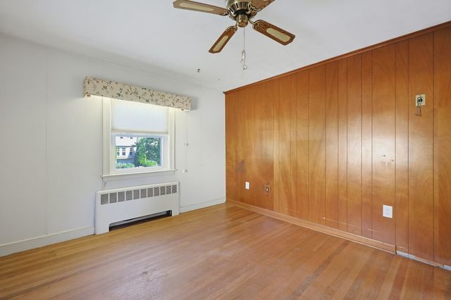 70 Oakdale Rd, Newton, MA 02459