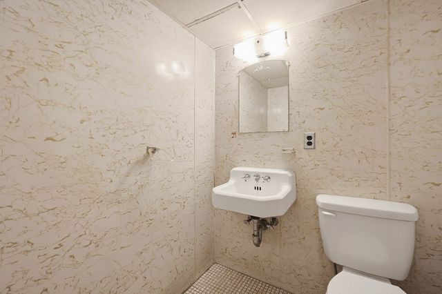 70 Oakdale Rd, Newton, MA 02459