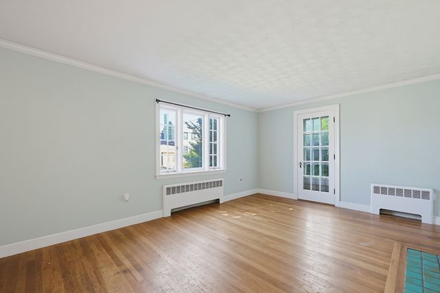 70 Oakdale Rd, Newton, MA 02459
