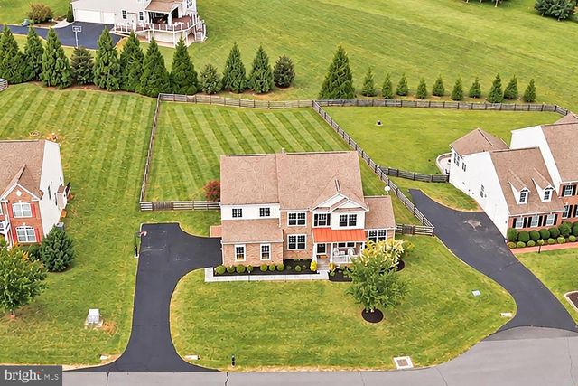 41858 FARNBOROUGH PL, Leesburg, VA 20176