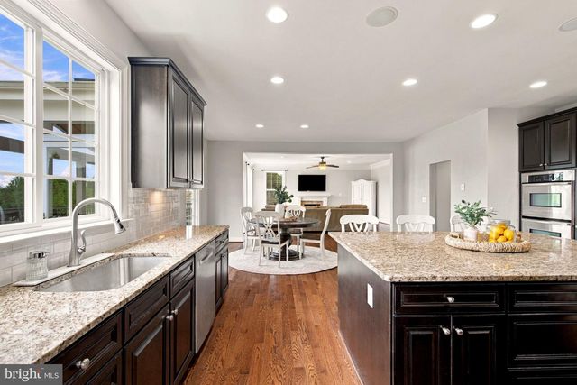 41858 FARNBOROUGH PL, Leesburg, VA 20176