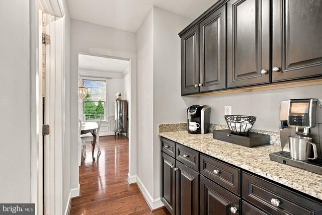 41858 FARNBOROUGH PL, Leesburg, VA 20176