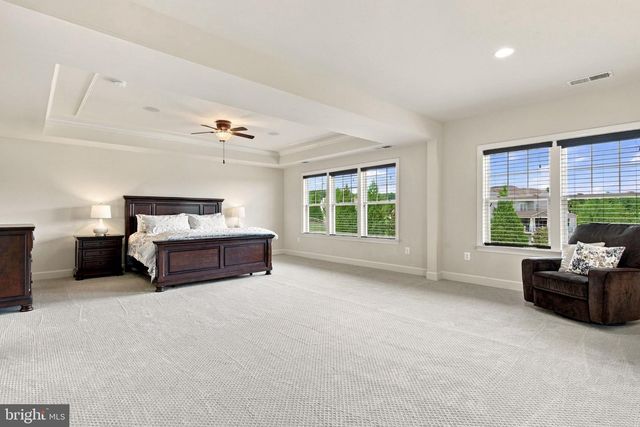 41858 FARNBOROUGH PL, Leesburg, VA 20176