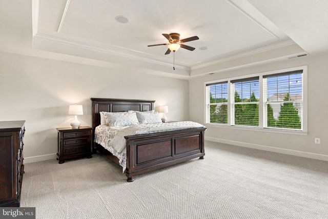 41858 FARNBOROUGH PL, Leesburg, VA 20176
