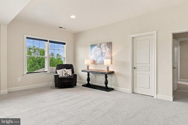 41858 FARNBOROUGH PL, Leesburg, VA 20176