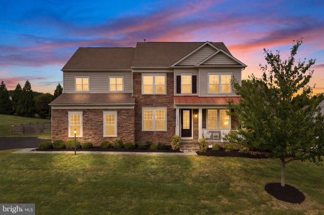 41858 FARNBOROUGH PL, Leesburg, VA 20176
