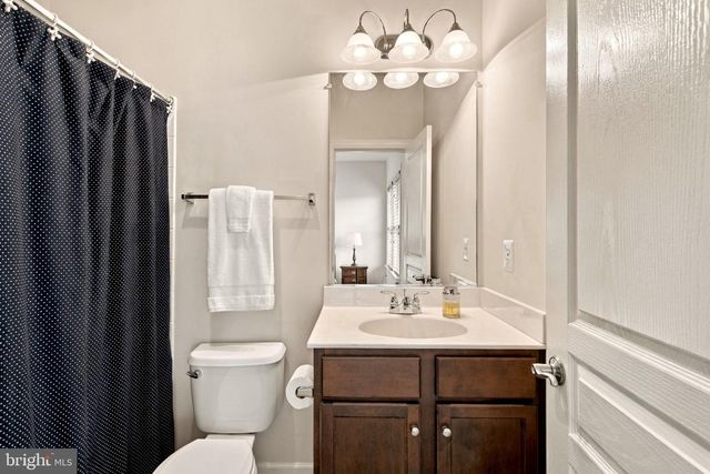 41858 FARNBOROUGH PL, Leesburg, VA 20176