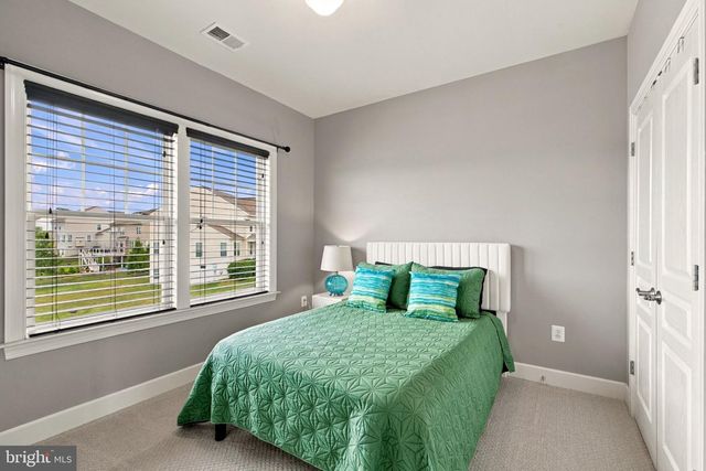 41858 FARNBOROUGH PL, Leesburg, VA 20176