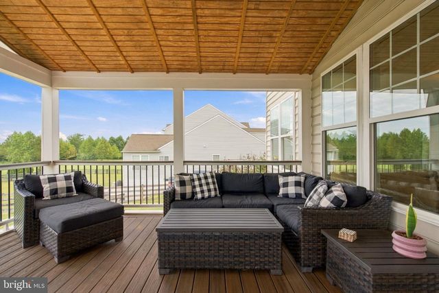 41858 FARNBOROUGH PL, Leesburg, VA 20176