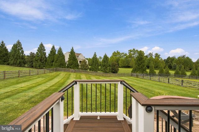 41858 FARNBOROUGH PL, Leesburg, VA 20176