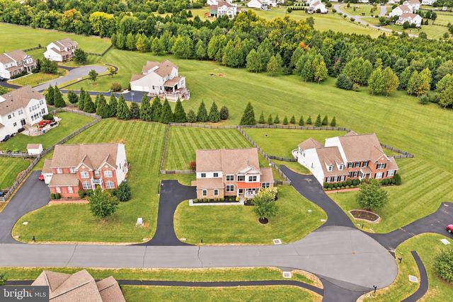 41858 FARNBOROUGH PL, Leesburg, VA 20176