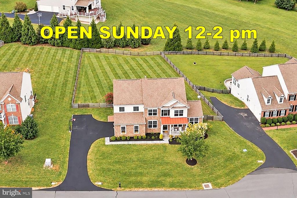 41858 FARNBOROUGH PL, Leesburg, VA 20176