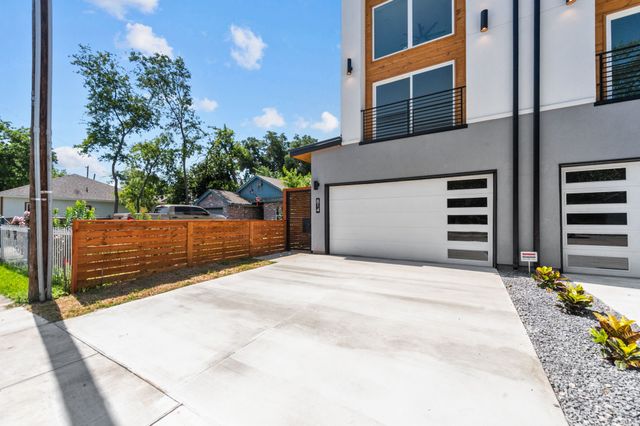 814 Bayonne Street, Dallas, TX 75212