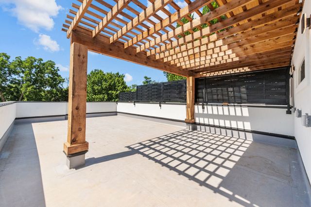 814 Bayonne Street, Dallas, TX 75212