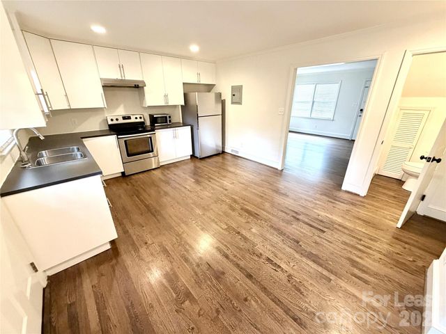 1822 Club Road, Charlotte, NC 28205