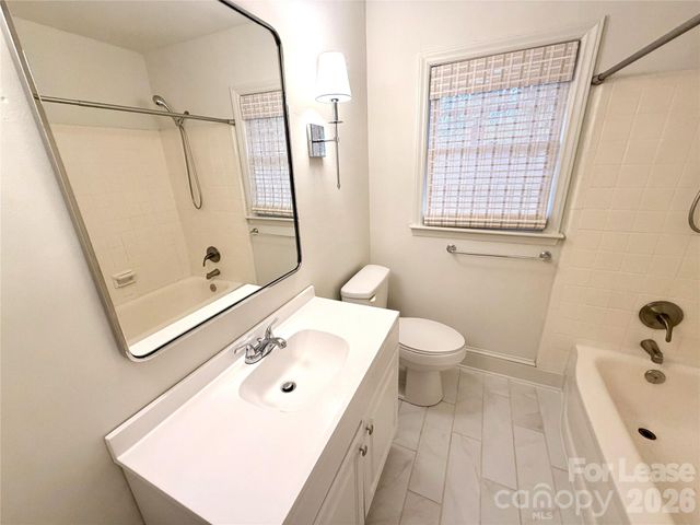 1822 Club Road, Charlotte, NC 28205