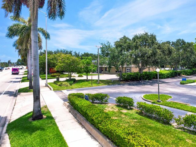 4820 N FEDERAL Highway, Lighthouse Point, FL 33064