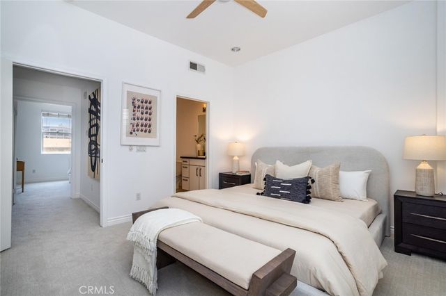 431 N Los Robles Avenue 2, Pasadena, CA 91101
