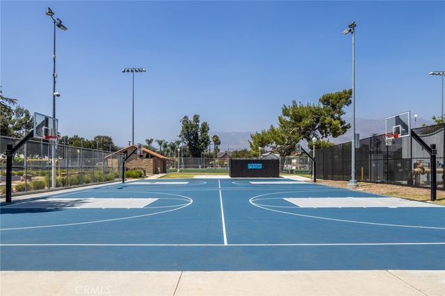 431 N Los Robles Avenue 2, Pasadena, CA 91101