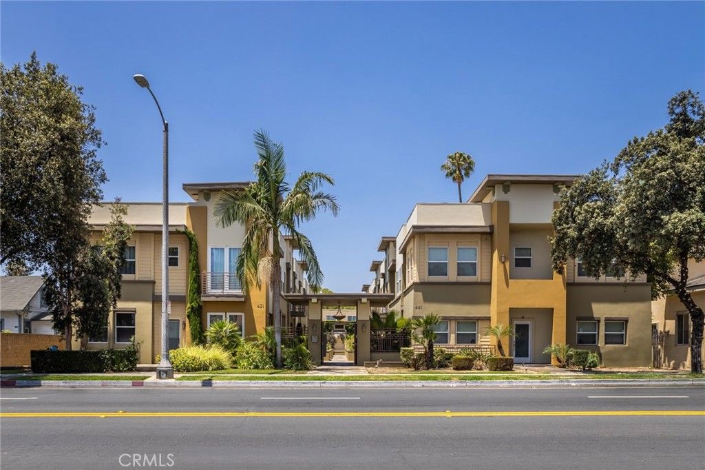 431 N Los Robles Avenue 2, Pasadena, CA 91101