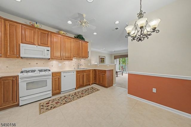 5213 Warrens Way 213, Wanaque Boro, NJ 07465