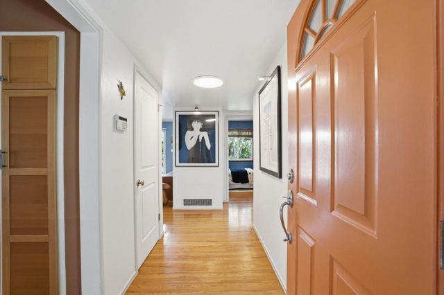 852 Peach Avenue, Sunnyvale, CA 94087