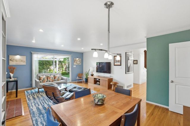 852 Peach Avenue, Sunnyvale, CA 94087