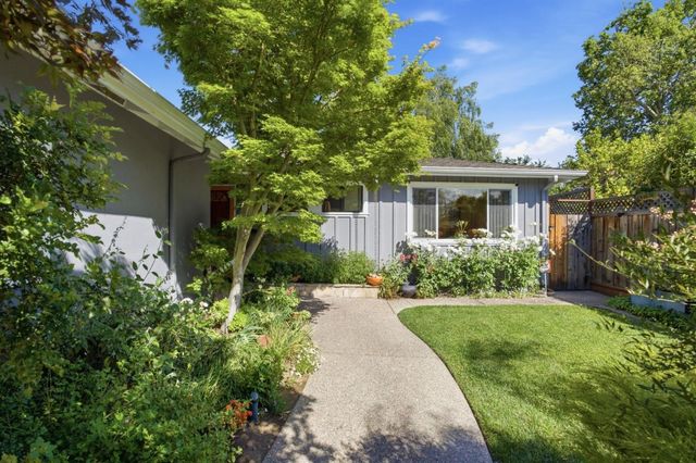 852 Peach Avenue, Sunnyvale, CA 94087