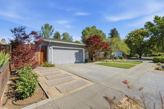 852 Peach Avenue, Sunnyvale, CA 94087