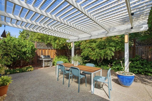 852 Peach Avenue, Sunnyvale, CA 94087