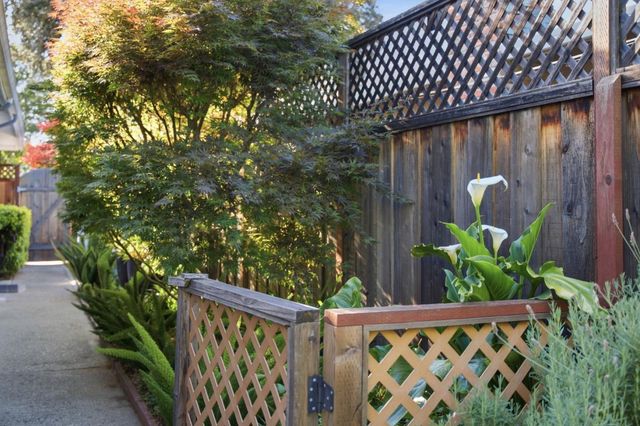 852 Peach Avenue, Sunnyvale, CA 94087