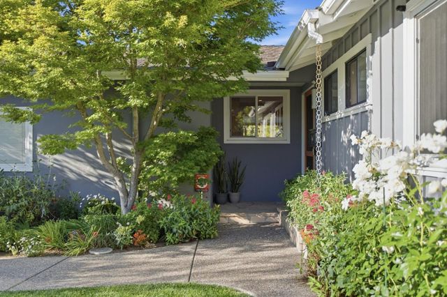 852 Peach Avenue, Sunnyvale, CA 94087